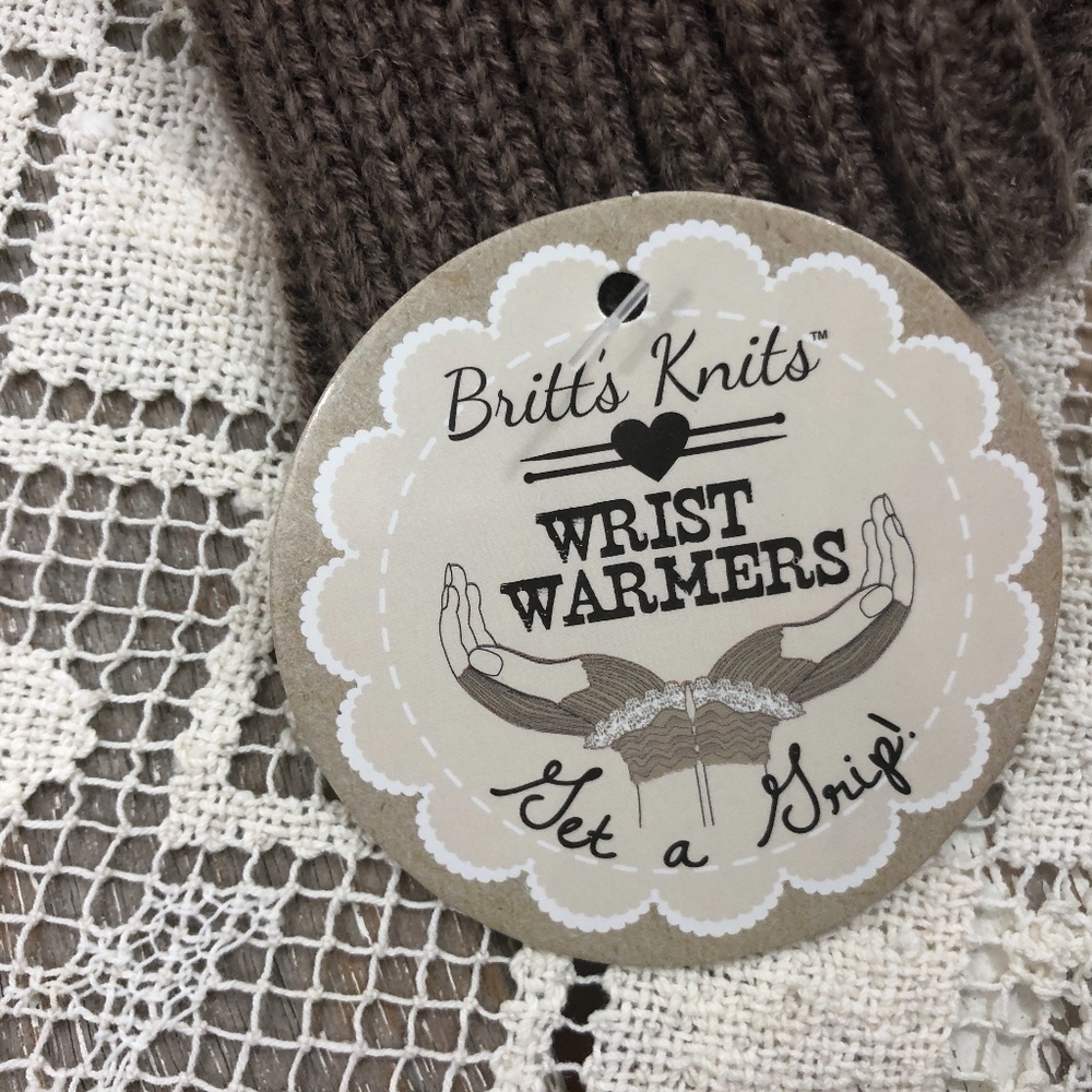 Britt's Knits Wrist Warmers OS - Picture 3 of 5